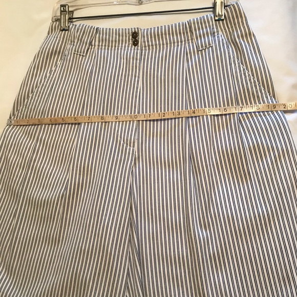 Lord & Taylor Walk Shorts - Picture 5 of 8